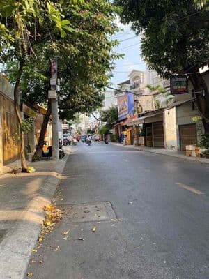cần bán gấp MT Nguyễn Văn Công 4x17m. có giá đẹp