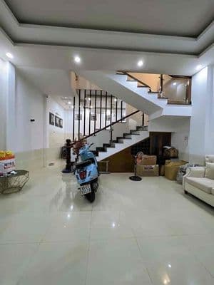 Chủ ngộp bán gấp nhà lầu kdc nam long