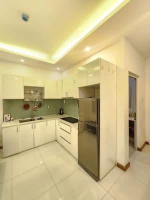 Studio ban công trung tâm q1 gần từ dũ+ thang máy + nội thất như hình
