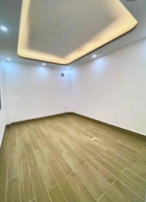 Góc 2 Mặt Tiền Cao Đạt P 1 Quận 5, ngang 3,4x8,5m 4 tầng