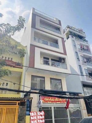 Bán CHDV 7 Tầng Thang máy, Hậu Giang, MT Khu sân bay, 5,5x 25m