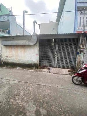 nhà ngang dài, cấp 4 , bán gấp
