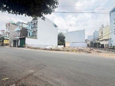 Đất góc 2MT Trần Thị Năm 10 x 9m ( CN 72m2) giảm còn 5ty5