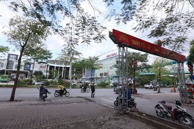 Cho thuê nguyên căn 3 tầng + 1 tum