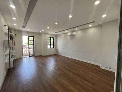 Cho thuê nguyên sàn lầu 1 cityland park hills 13 triệu