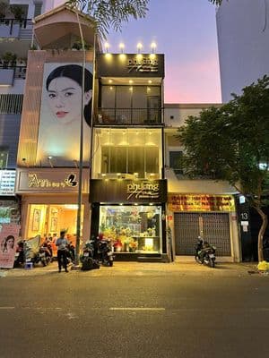 Mt 9a nguyễn thiện thuật q3 , dt : 250m2 , 3 tầng , có 40tr/tháng