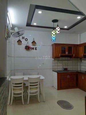 Cho thuê nhà hẻm xe hơi 3 máy lạnh full nội thất