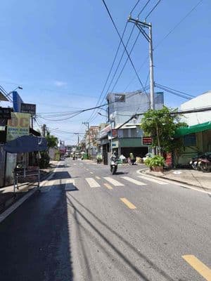 Mặt tiền thụt ngay phan văn hớn tiền lân - dt 5m x 14m. dtcn 65m2.
