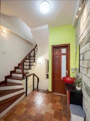 nhà ngõ 78 duy tân 55m x5T ô tô đỗ cửa