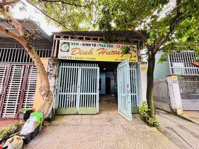 Nhà mặt tiền lương văn can ( hẻm 126 y moan)