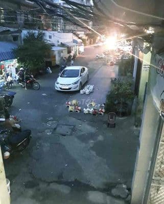 Cho thuê nhà hẻm kinh doanh An Bình Q5 giá 4,5tr DTSD 35m2 trệt lầu