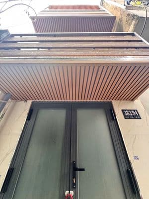 Cần bán gấp nhà 2 lầu giá rẻ - chính chủ