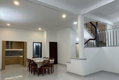 Nhà cho thuê 8X16 trệt lửng lầu đường Lam Sơn P.2, Q.Tân Bình