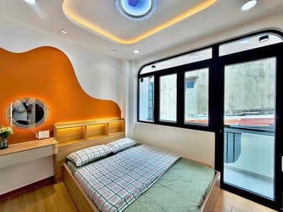 Nhà chợ bà chiểu nhỉnh 5t còn tl