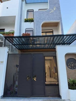 Bán nhà 3 tầng đường nguyễn sắc kim,hòa xuân full nội thất