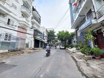 Cho thuê nhà đẹp 3 phòng mt đường Số 4, giá chỉ 15 triệu/th