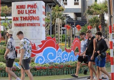 Mặt bằng kinh doanh 300m2 - 2 mặt tiền - 2 tầng khu lõi an thượng