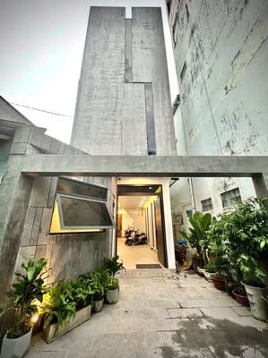 Cho thuê phòng Full nội thất, ban công, TT TP Cần Thơ - MIDMOST HOUSE