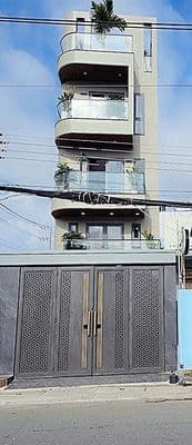 Chính chủ cần bán mt kinh doanh 1 trệt 3 lầu ở đông hoà. dt 89,7m. 4pn