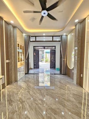 Chính chủ cần bán nhà trệt lầu gần big c. đông hoà. 3pn, 3wcdt 84,3m