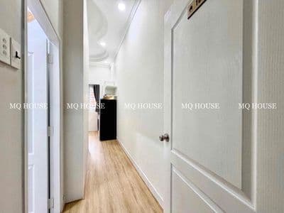 Căn hộ 1pn tách bếp có bancol thoáng mát_ gần khu sân bay tsn.