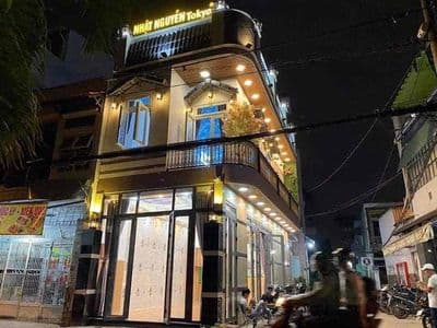 Chi thuê nhà mặt tiền gốc mới tinh