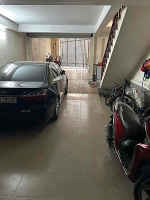 Nhà Biệt Thự Hẻm 8m 5,2x20m Có Hầm + Lửng 2Lầu ST 4PN.5WC Nội Thất 18t