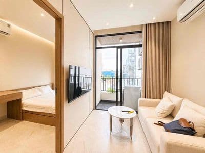 Cho thuê căn hộ mới full nội thất gần toà nhà viettel ueh hoa sen sgu