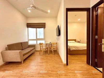 Căn hộ 2pn thiết kế hiện đại_ bancol thoáng mát_ gần khu sân bay tsn.