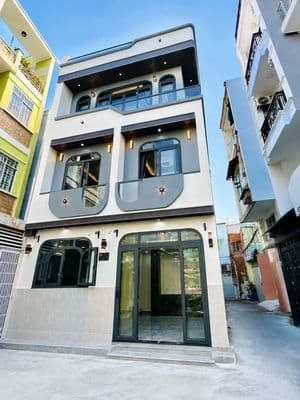 Bán nhà 4 tấm góc 2 mặt tiền Quận 4, giáp Quận 1