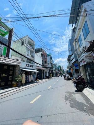 Bán nhà MT Nguyễn Văn Công, Gò Vấp, 4 tầng, 11.x tỷ