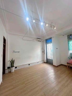 chính chủ cho thuê mb lầu 1 ở tổ hợp kinh doanh Q10