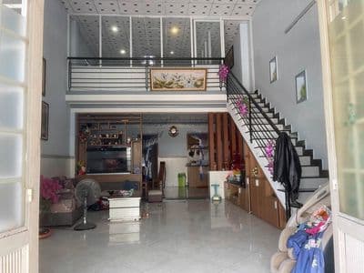 Cho thuê nhà cấp 4 gác lửng kiên cố - Đà Nẵng