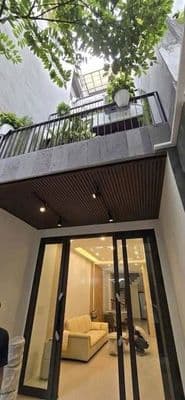 Bán nhà Hồng Tiến 65m2 5 tầng đẹp, ô tô cạnh nhà