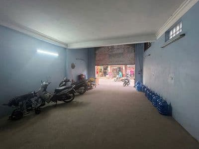 Bán đất mặt tiền 125m² - 39 tỷ - Gần Ngoại Giao Đoàn