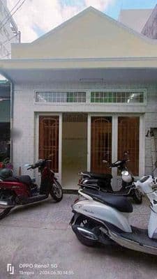 Nhà 1 trệt 1 lững 2PN 2WC gần Lê Văn Việt, chợ Hiệp Phú