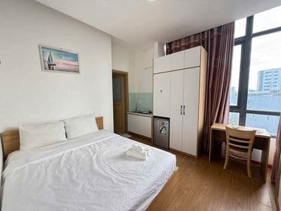 Căn hộ Studio Châu Thị Vĩnh Tế có cửa kính