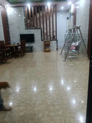 Cho thuê nhà 1 trệt 1 lầu gần chợ Thái Hòa