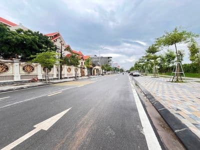 Bán nhà kinh doanh dòng tiền 90m2 Thiên Lộc, Đông Anh, 8 tỷ