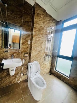 Duplex có ban công, máy giặt riêng - Hòa Khánh