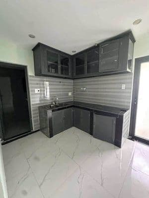 Cho thuê nhà nguyên căn Âu Cơ, Đà Nẵng, 2PN, sân rộng