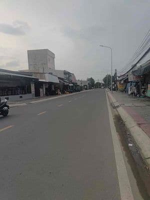 Đất to đẹp mặt tiền chòm sao . ngang 15 mét