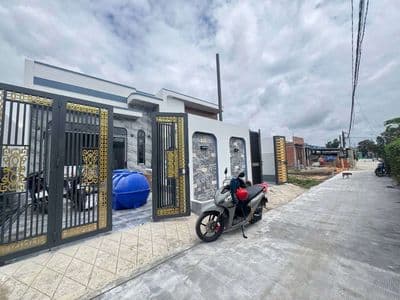 Nhà đức hoà đông gần bình chánh