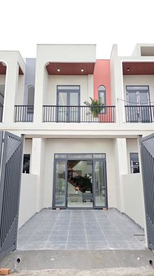 Bán nhà mới xây 90m2 gần trung tâm Biên Hòa