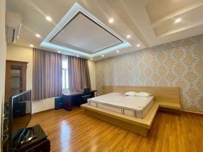 Biệt thự phú thuận dt: 7x24m, full nội thất, 5pn.5wc