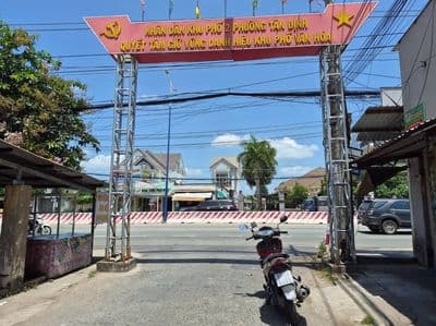 Nhà trệt lầu mới kp2 Tân Định, Bến Cát, Bình Dương giá 2.6 tỷ