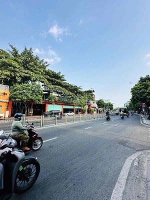 Nhà Mặt Tiền Lũy Bán Bích Tân Phú 31m2 , 3 Tầng Kinh Doanh Tốt