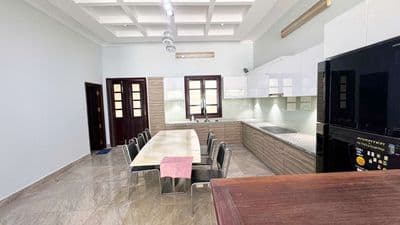 NGUYÊN CĂN MẶT TIỀN PHÚ THUẬN – QUẬN 7 Giá thuê: 50 triệu/tháng