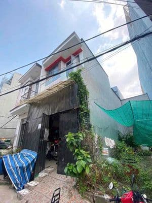 Rẻ nhất bình tân nhà 2 tầng sát mặt tiền kênh tham lương hẻm xe tải