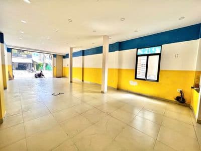 Cho thuê nhà kinh doanh 3 tầng ngang 6m mặt đường lê hồng phong